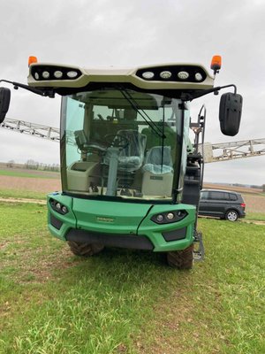 Pulvérisateur automoteur Fendt ROGATOR645