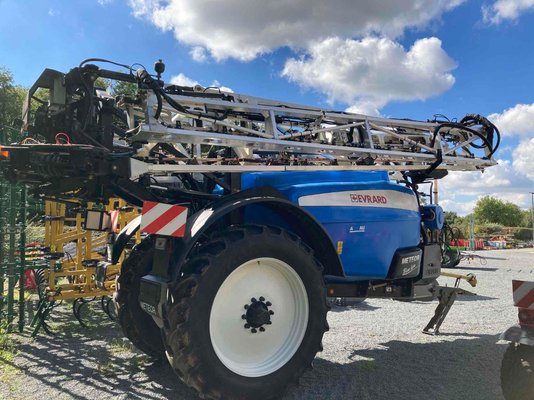 Pulvérisateur traîné Evrard METEOR5400