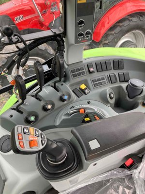 Tracteur agricole Claas ARION 430 CIS 