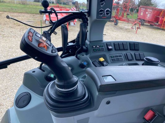 Tracteur agricole Claas ARION 430 CIS 