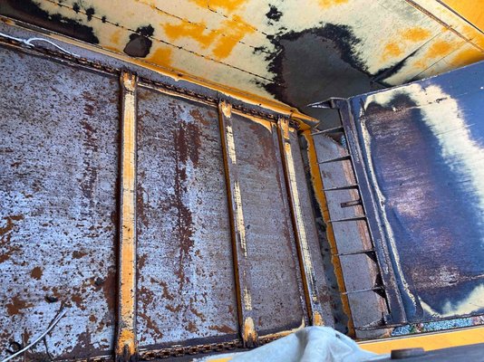 Désileuse pailleuse méllangeuse Lucas castor plus 60 G