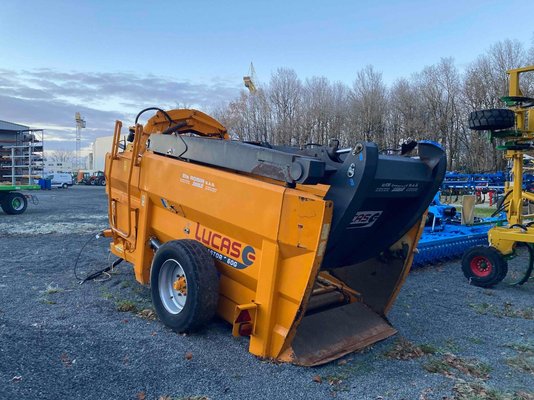 Désileuse pailleuse méllangeuse Lucas castor plus 60 G
