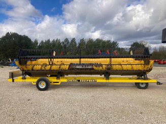 Moissonneuse batteuse New Holland CR 7.90 - 13