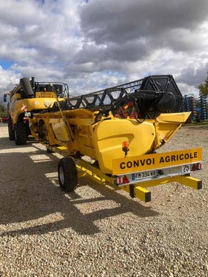 Batteuse New Holland CR 7.90