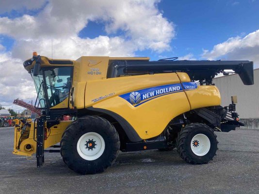 Batteuse New Holland CR 7.90