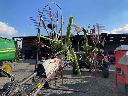 Andaineur Claas Liner 1800 Twin