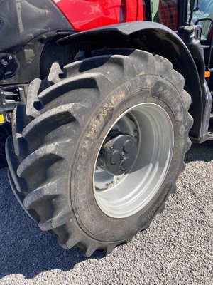 Tracteur agricole Case IH OPTUM 300 CVX