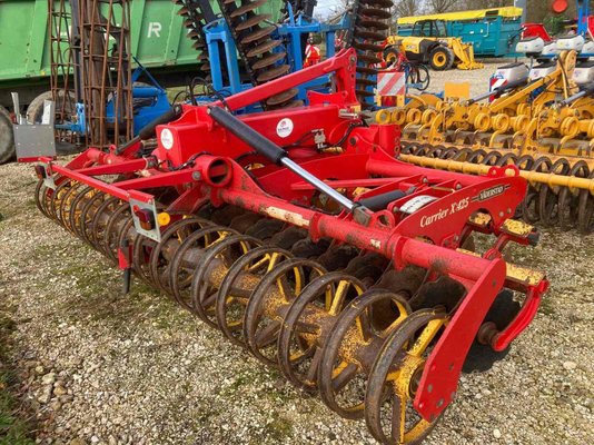 Déchaumeur rapide à disques Väderstad CARRIER 425